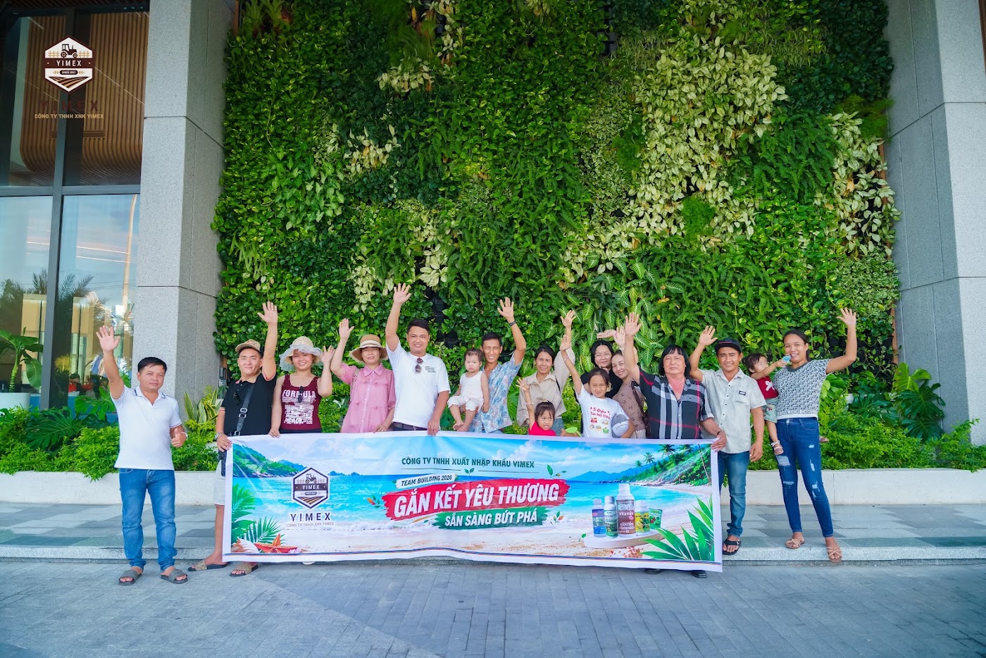 Đội ngũ nhà máy phân bón Yimex Tây Ninh đồng hành cùng cửa hàng phân bón