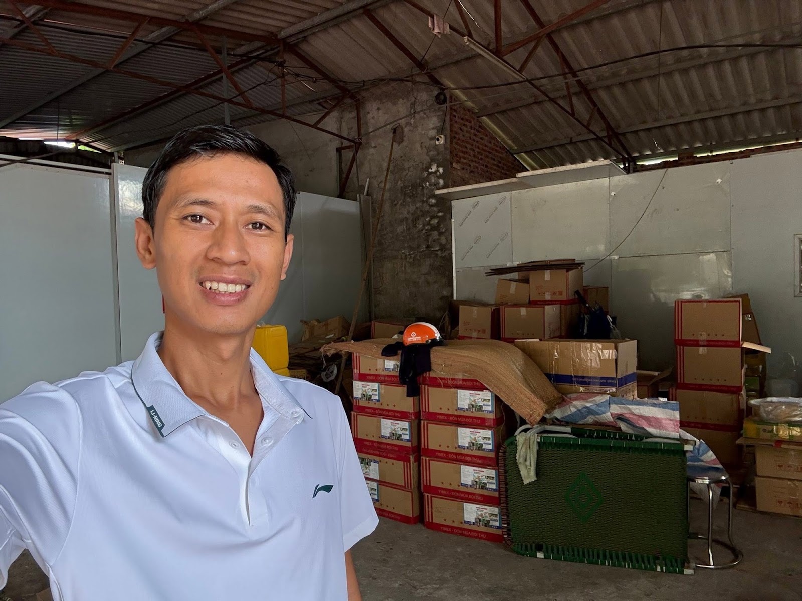 Nguyễn Đức Tốt tại kho nhà máy Yimex, KCN Thái Hoà, Xã Đức Lập, Tây Ninh